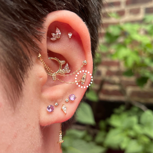 Modern – Baguette Bar Cubic Zirconia Threadless Flat Back Stud