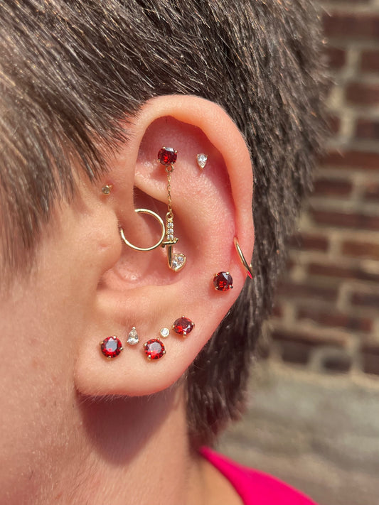 January – Garnet Prong Set Threadless Flat Back Stud