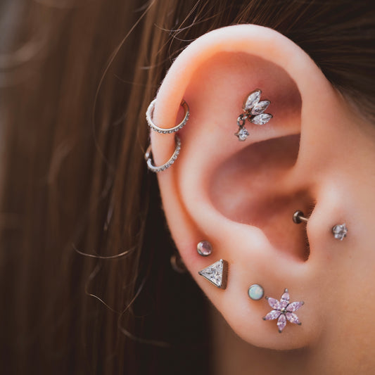 Rings Of Jupiter – Cubic Zirconia Seamless Hinged Hoop