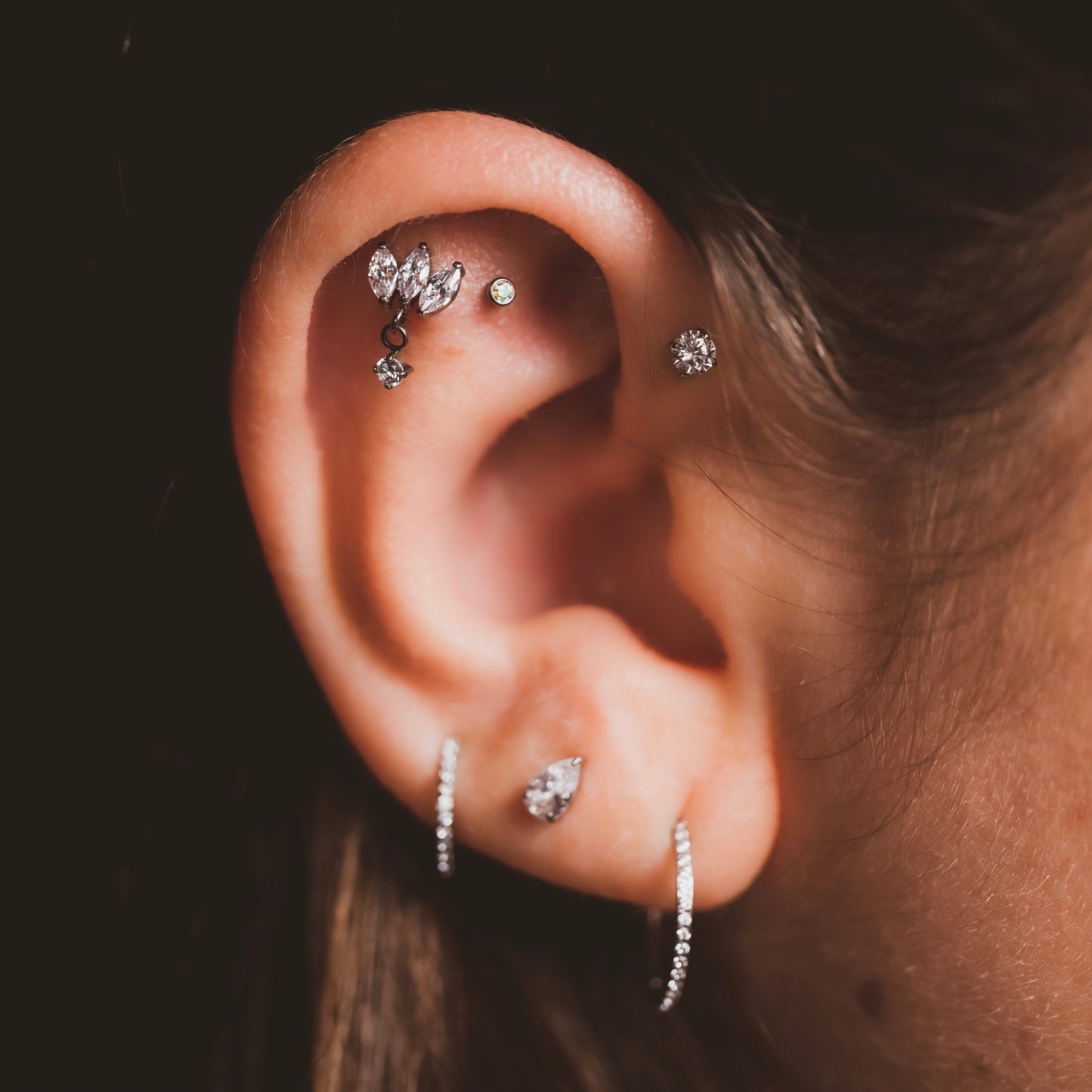 Snowbell - Single Earring