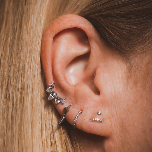 Queen – Pear Curve Cluster Cubic Zirconia Threadless Flat Back Stud