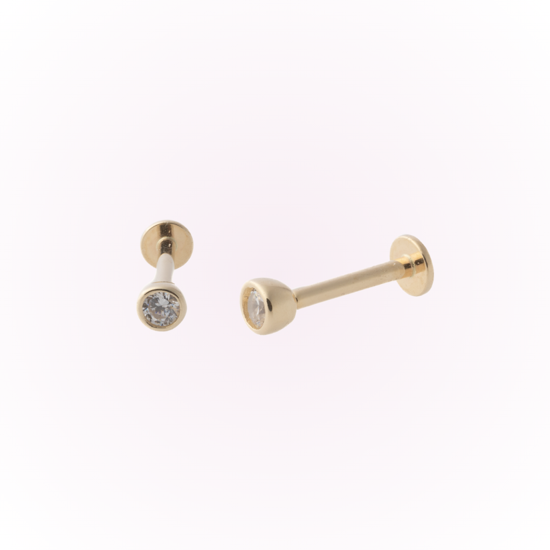 Bisel minimalista en oro amarillo – Tornillo plano sin rosca