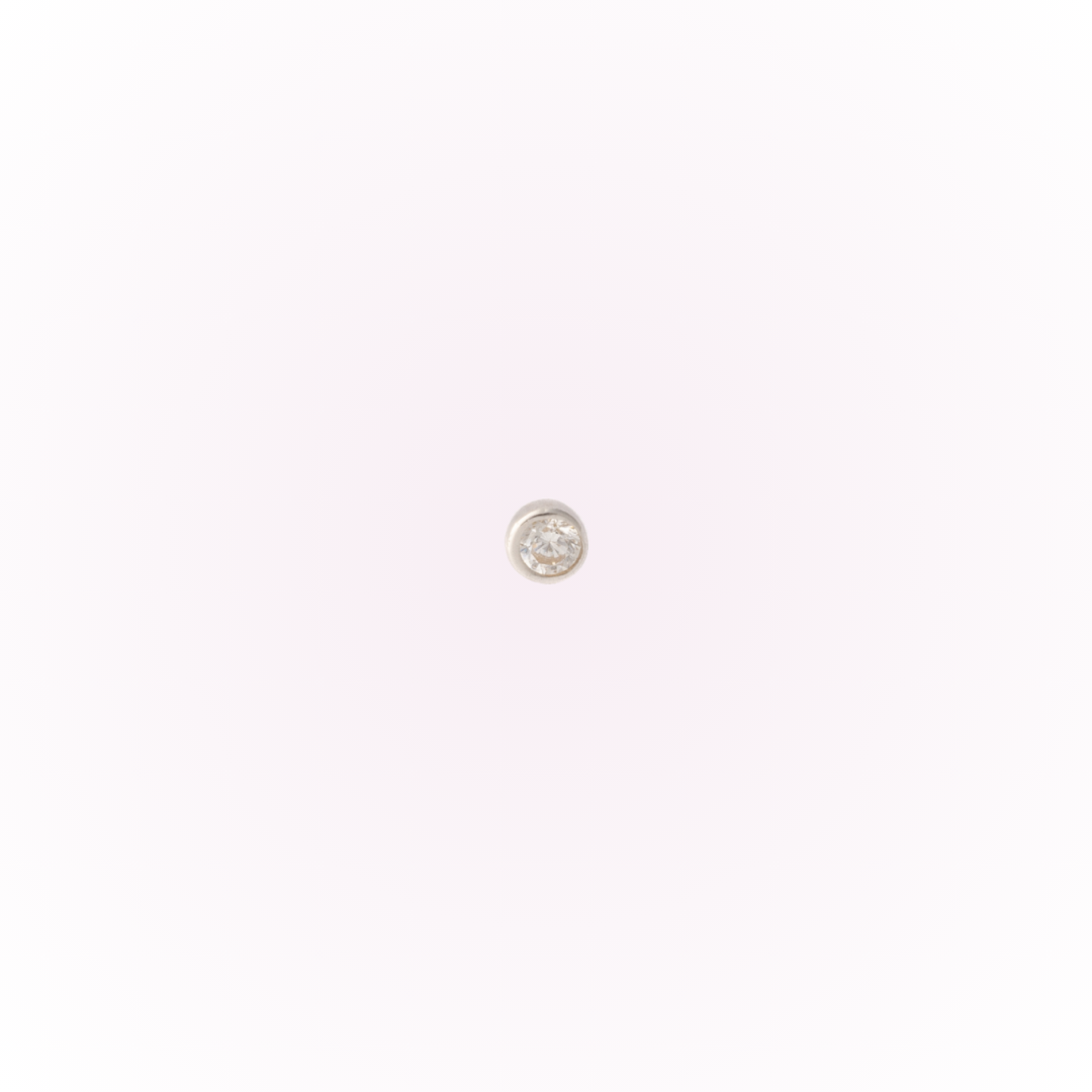 Bisel minimalista en oro blanco – Tornillo plano sin rosca