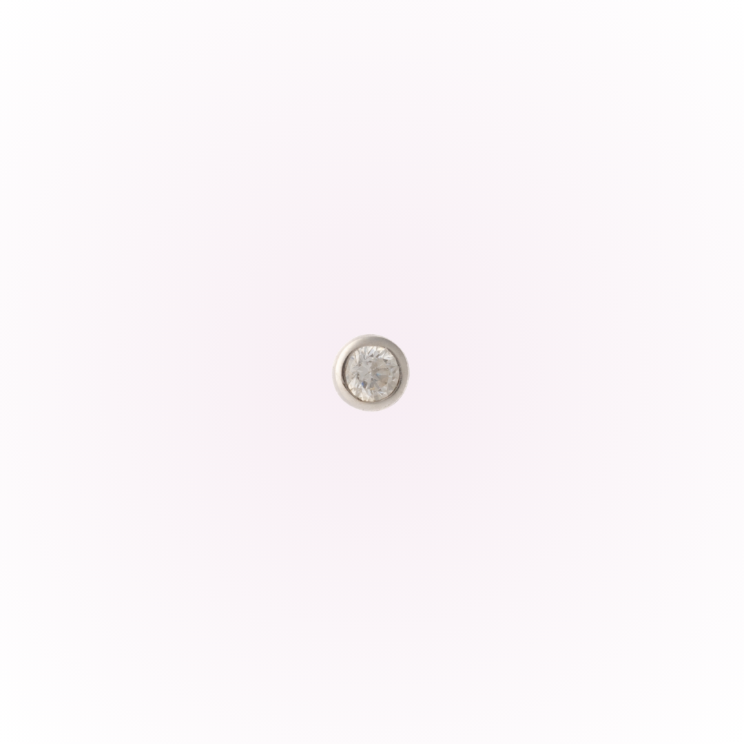 Bisel minimalista en oro blanco – Tornillo plano sin rosca