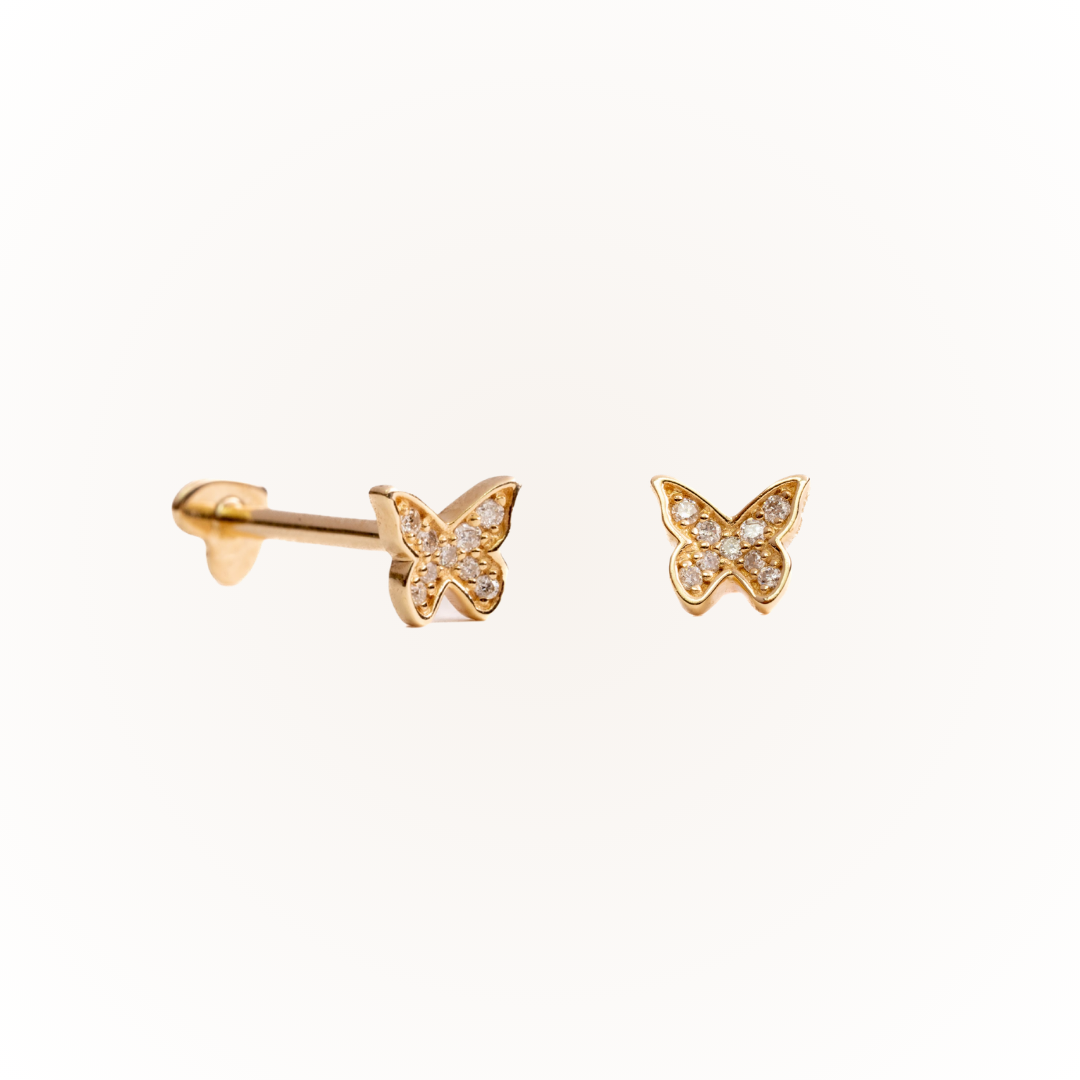 Metamorfosis en oro amarillo - Pendiente de rosca plana con diamante