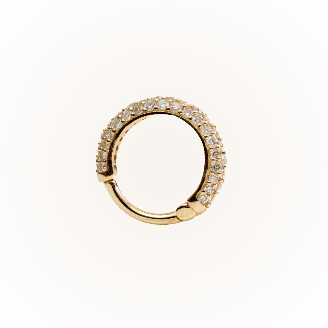 Eterno en oro amarillo - Aro articulado sin costuras con diamantes