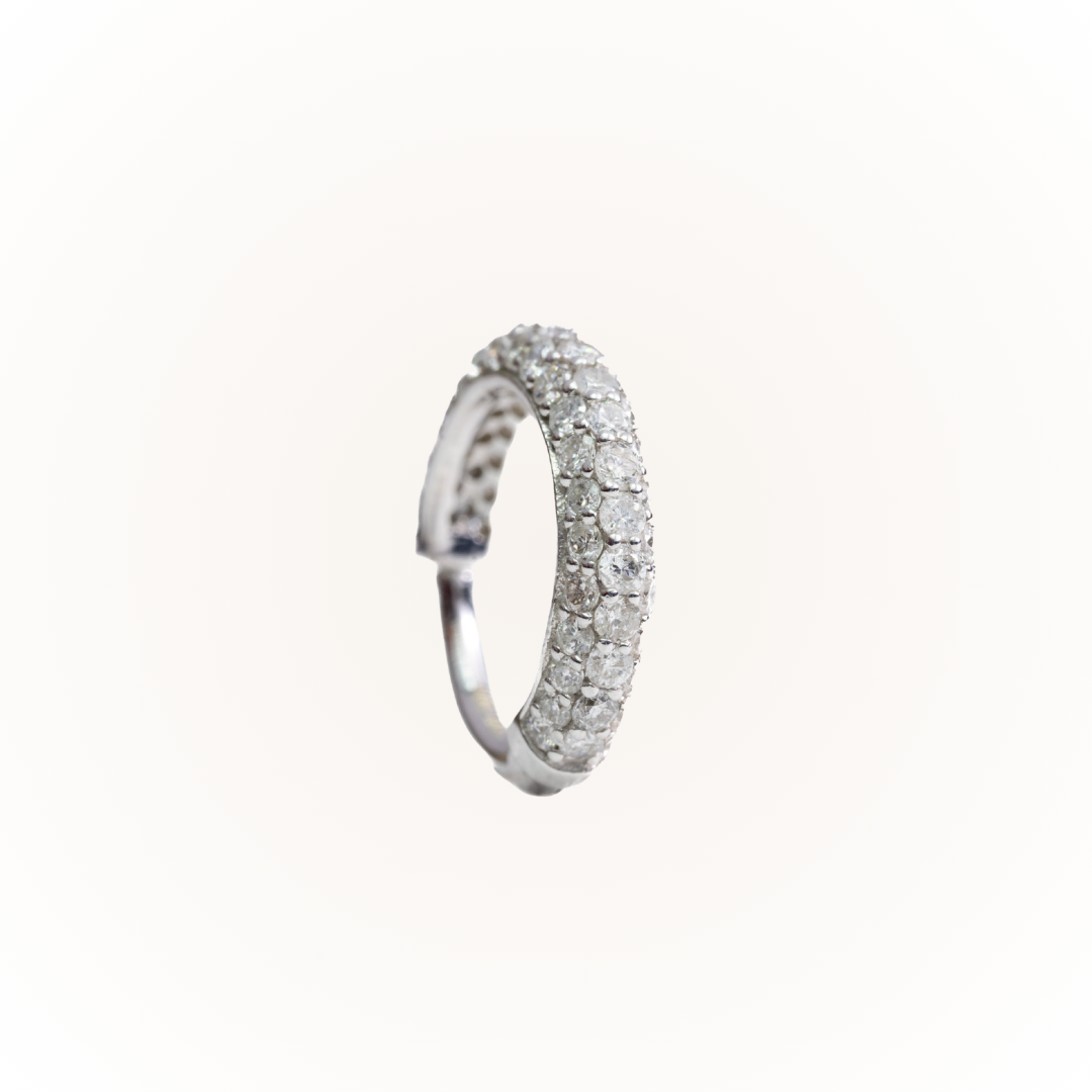 Eterno en oro blanco - Aro articulado sin costuras con diamantes