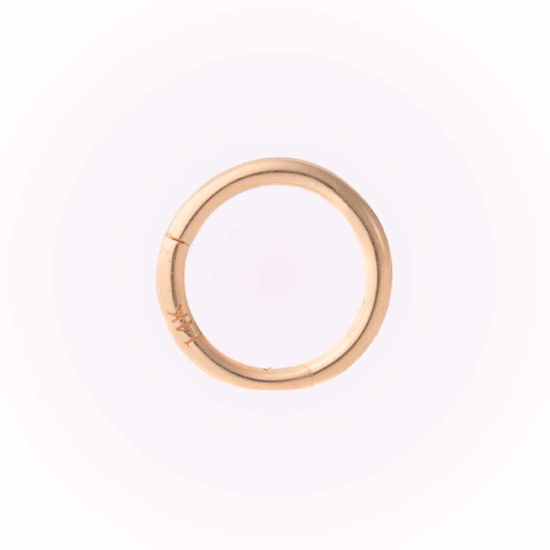 Pendientes de aro minimalistas con bisagra en oro rosa - Pendientes de aro con bisagra sin costuras