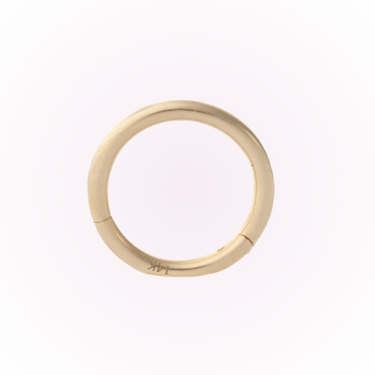 Pendientes de aro minimalistas con bisagra en oro amarillo – Pendientes de aro con bisagra sin costuras