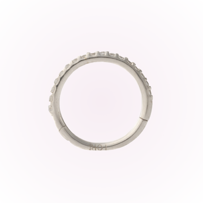Brillo en oro blanco - Aro articulado sin costuras 